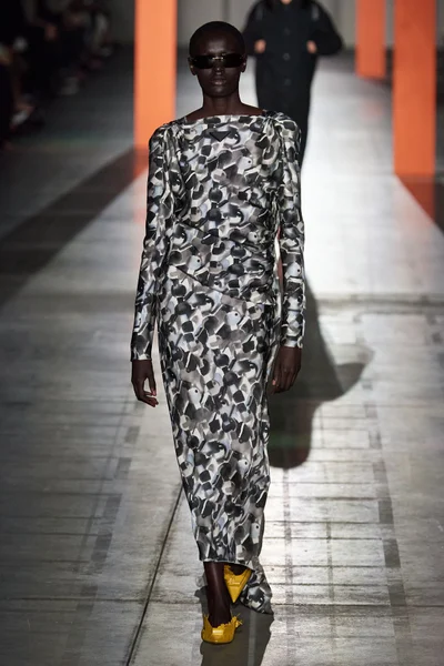 Look 53